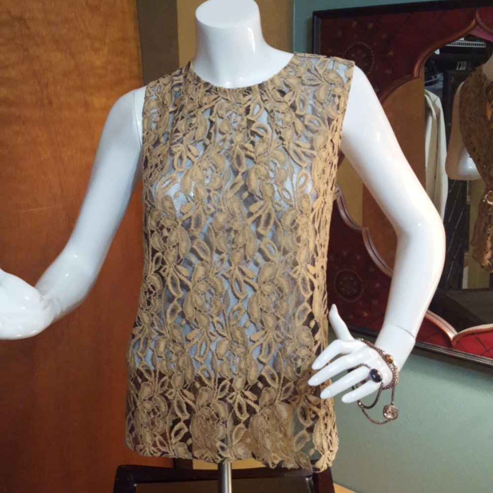 Lace tank - Picture 2 of 3